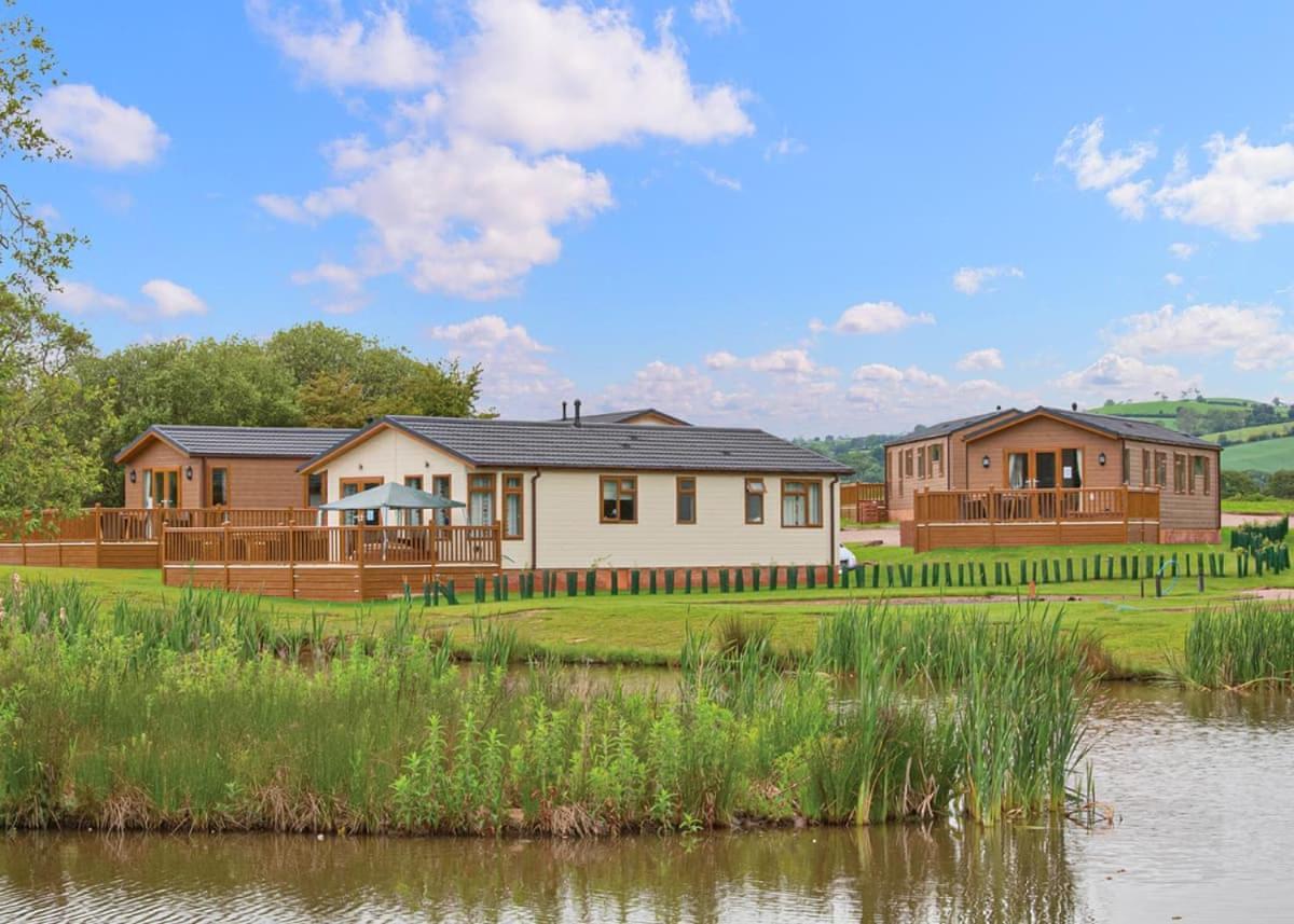 Wigmore Lakes Lodges Cardeston Exterior photo